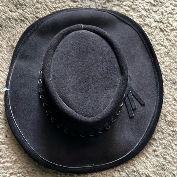 Like new. The Great Australian Hat 1865. 100% Leather. Made In Australia - Picture 1 of 4
